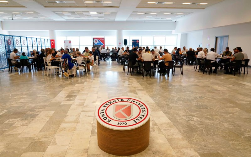 konya-teknik-universitesinde-15-temmuz-demokrasi-ve-milli-birlik-gunu-anma-programlari-duzenlendi3.jpeg