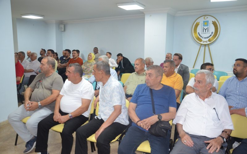 iyi-parti-konya-002.jpg