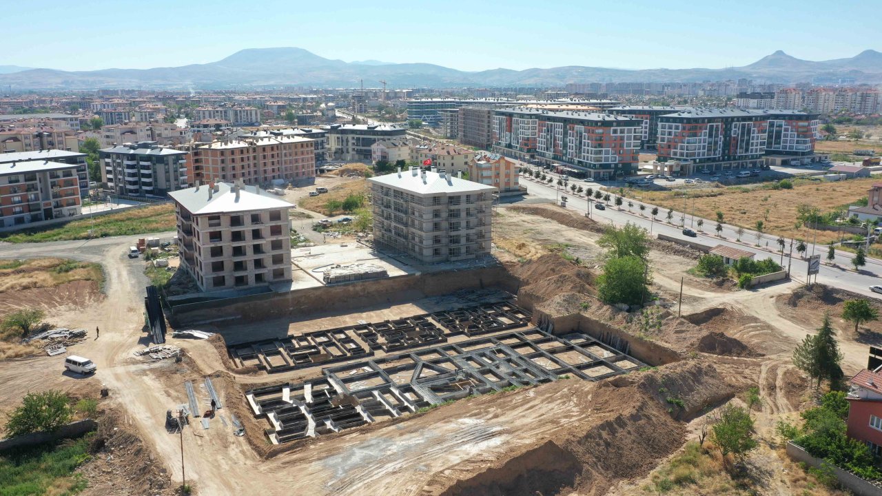 meramda-3-milyon-200-bin-metrekare-alan-yenileniyor-002.jpg