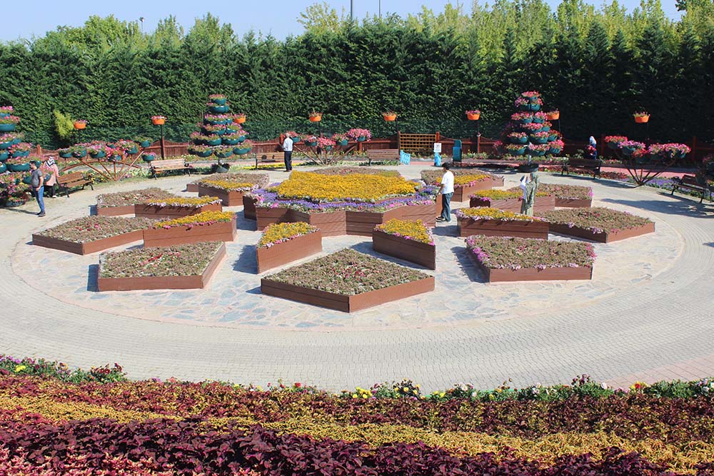 selcuklu-cicek-bahcesi-002.jpg