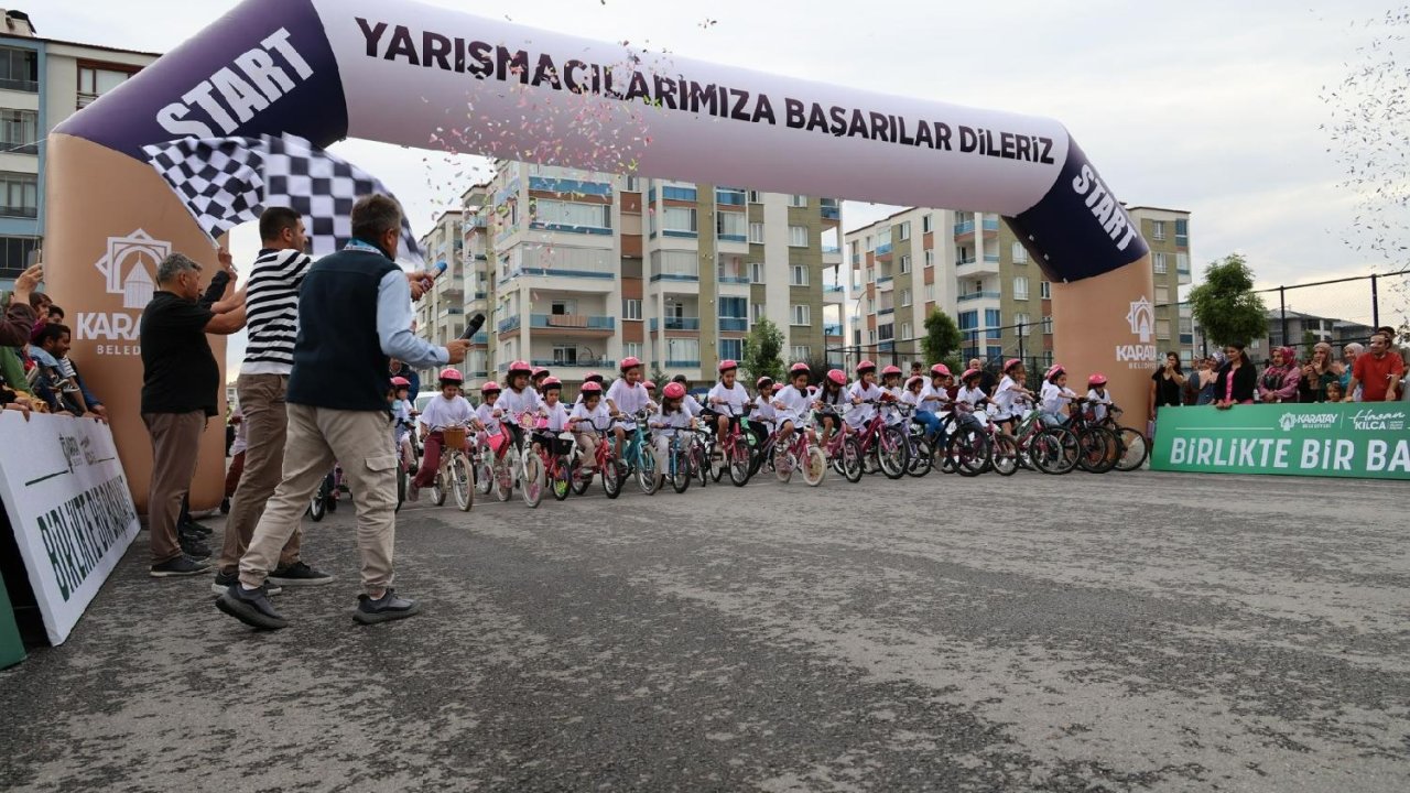 10-duz-bisiklet-yarisi-buyuk-heyecana-sahne-oldu-2-jpg-1500.jpg
