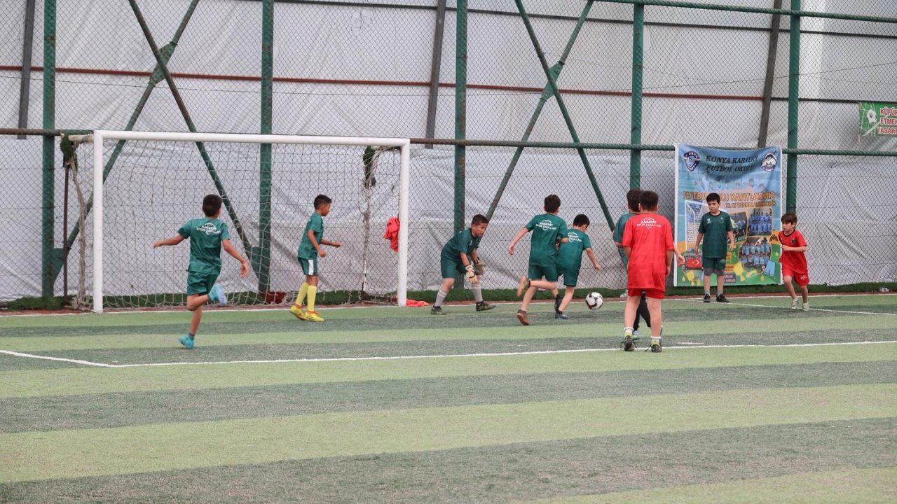 5-geleneksel-camiler-ve-kuran-kurslari-arasi-futbol-turnuvasi-basladi-7-jpg-1500.jpg