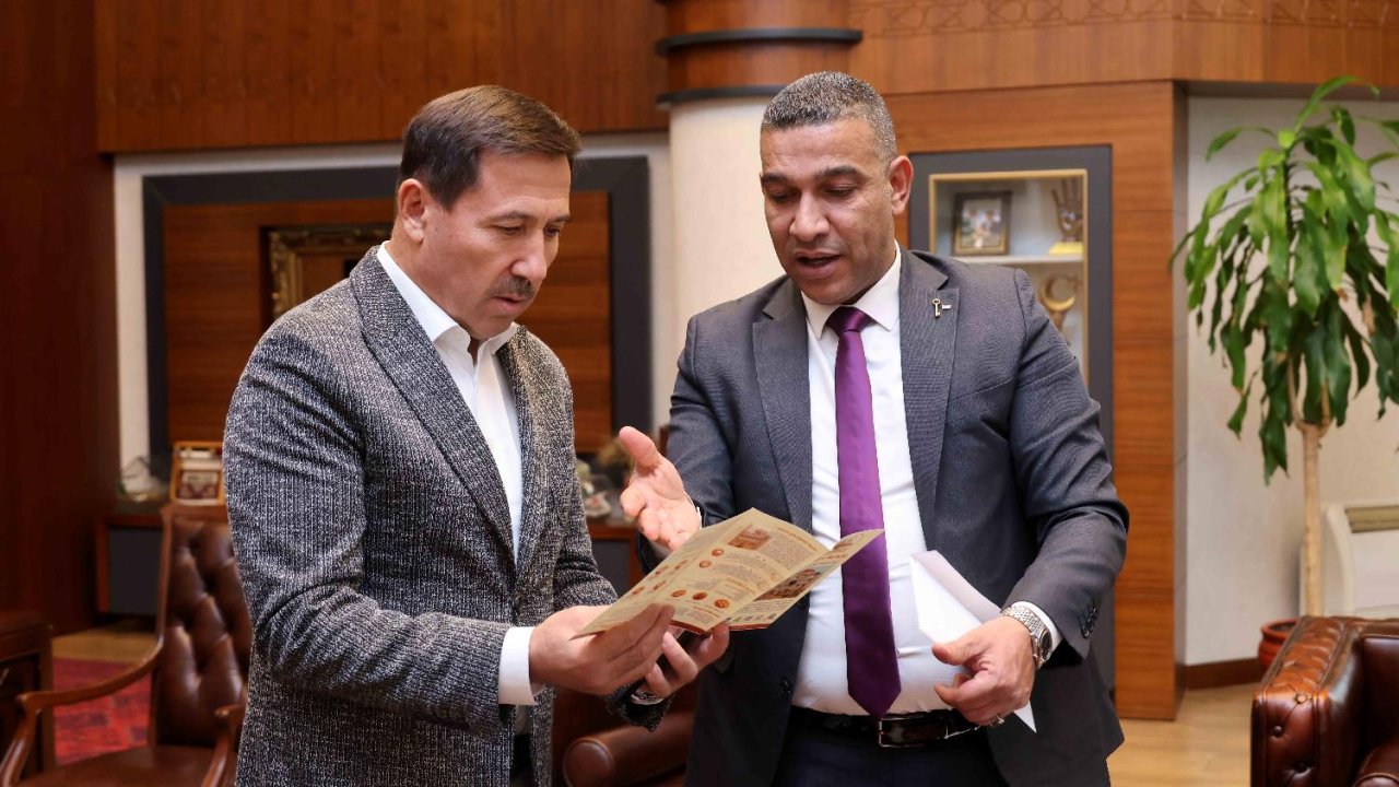 filistin-halhul-belediye-baskanindan-baskan-kilcaya-ziyaret-4-jpg-1500.jpg
