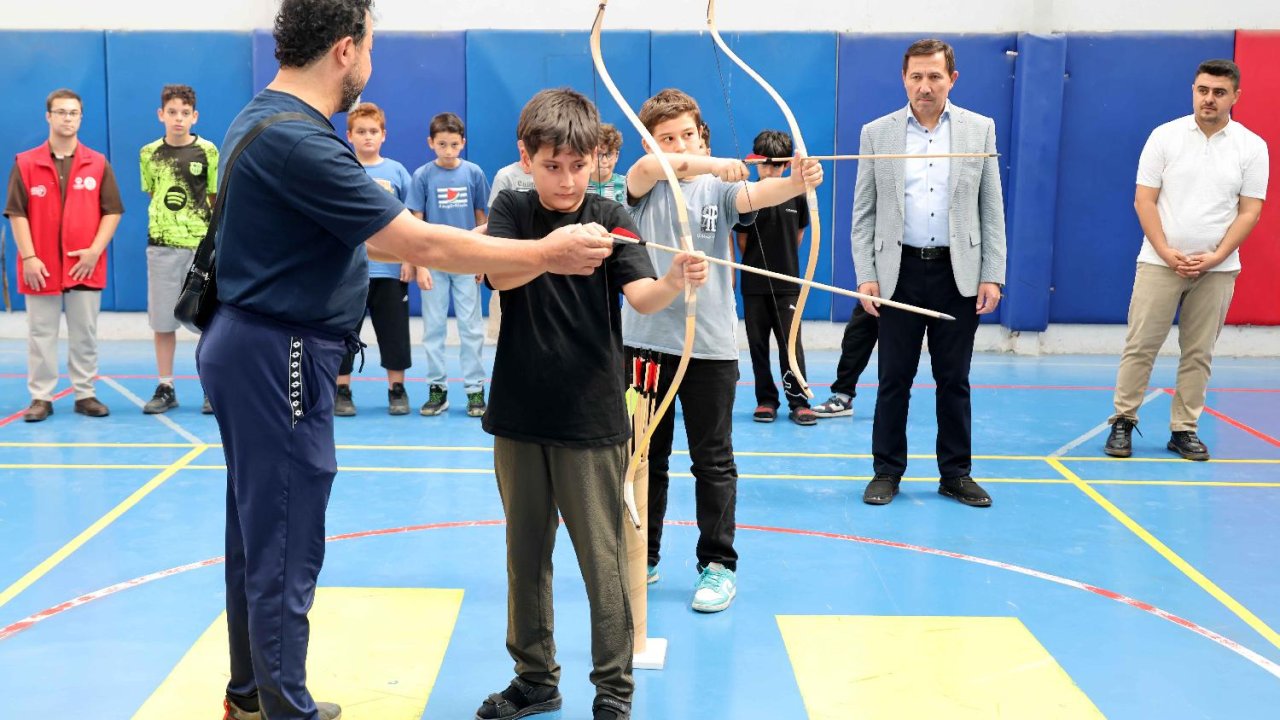 baskan-kilca-yaz-okullarinda-ogrencilerle-bulustu-2-jpg-1500.jpg