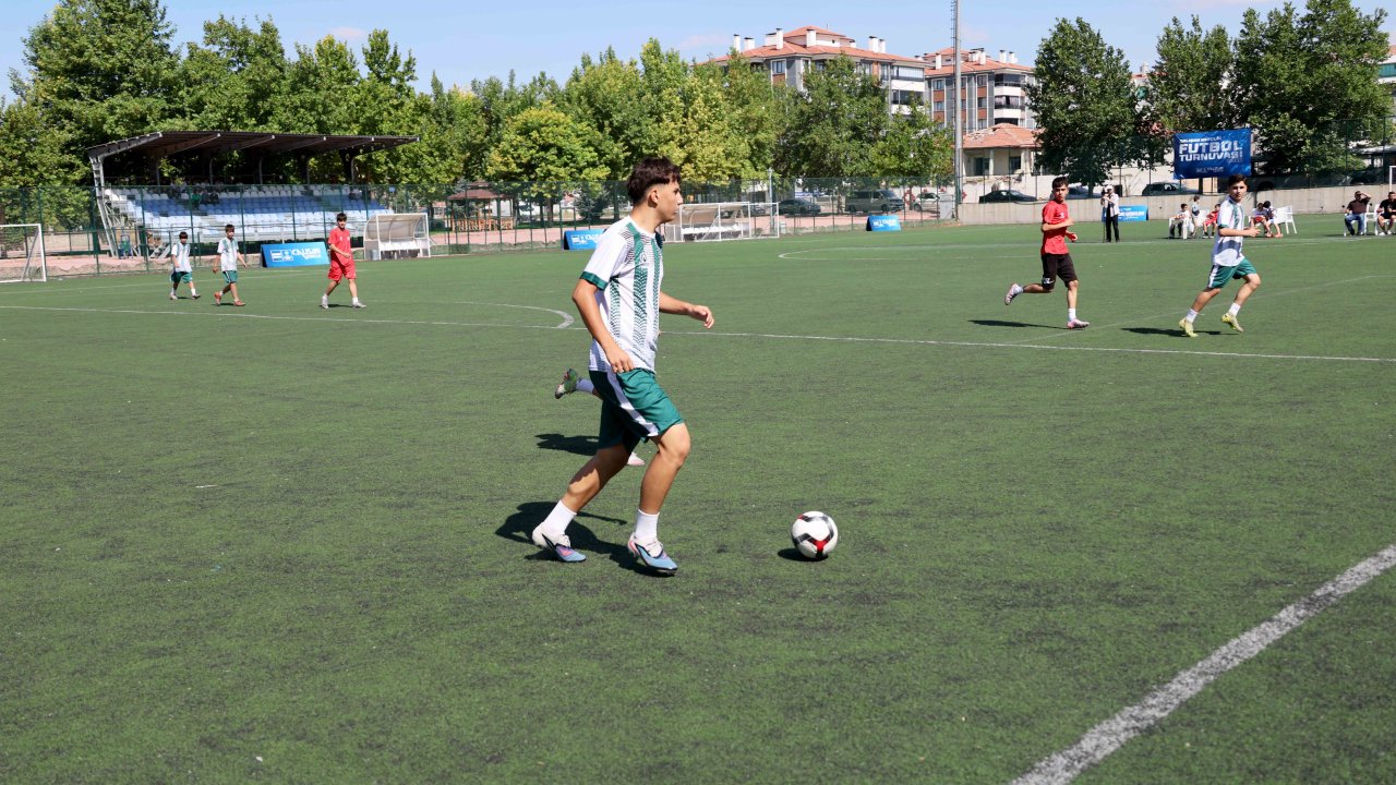 futbol-ve-dart-turnuvasinda-sampiyonlar-belli-oldu-1.jpg