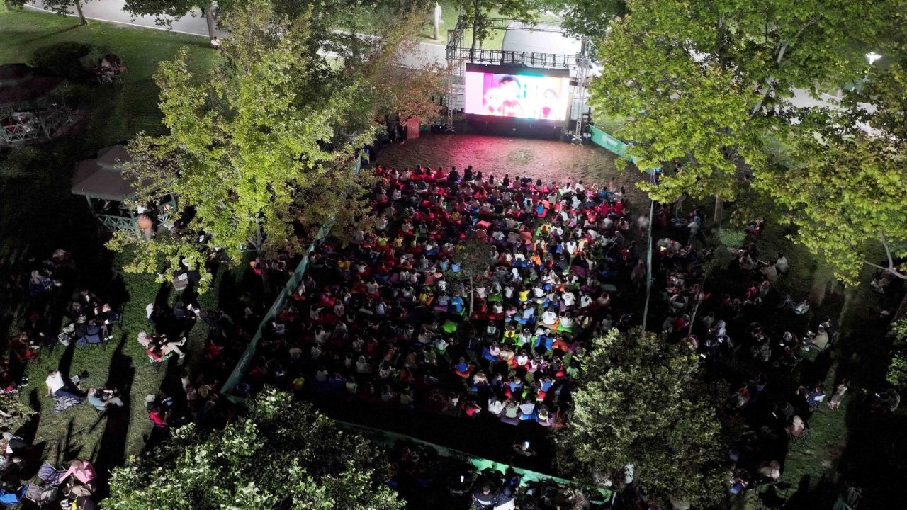 cocuklar-icin-acik-hava-sinema-keyfi-4-jpg-1500.jpg