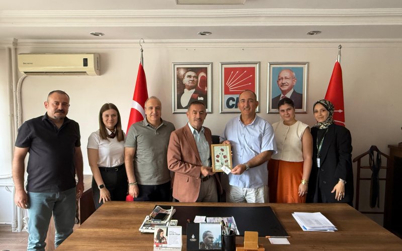 yesilay-konya-subesinden-siyasi-partilere-ziyaret-001.jpg
