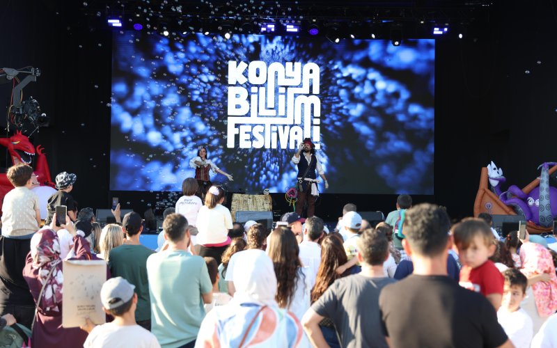 11-konya-bilim-festivali-coskusu-basladi-003.jpg