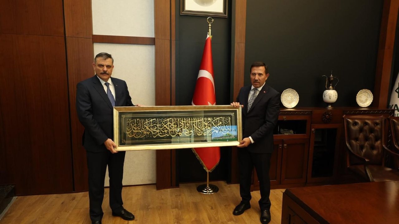 icisleri-bakani-mustafa-ciftci-karatay-belediyesini-ziyaret-etti-2-jpg-1500.jpg