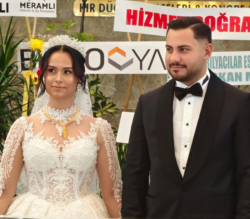 mehmet-unlugul-oglunu-evlendirdi.jpeg