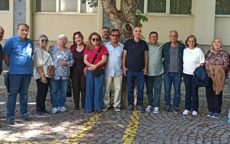 selcuk-universitesi-mezunlari-42-yil-sonra-bulustu.jpg