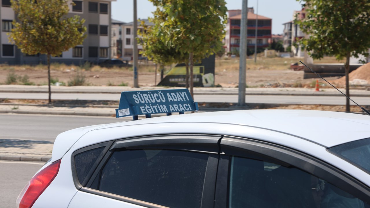 aw793675-01.jpg