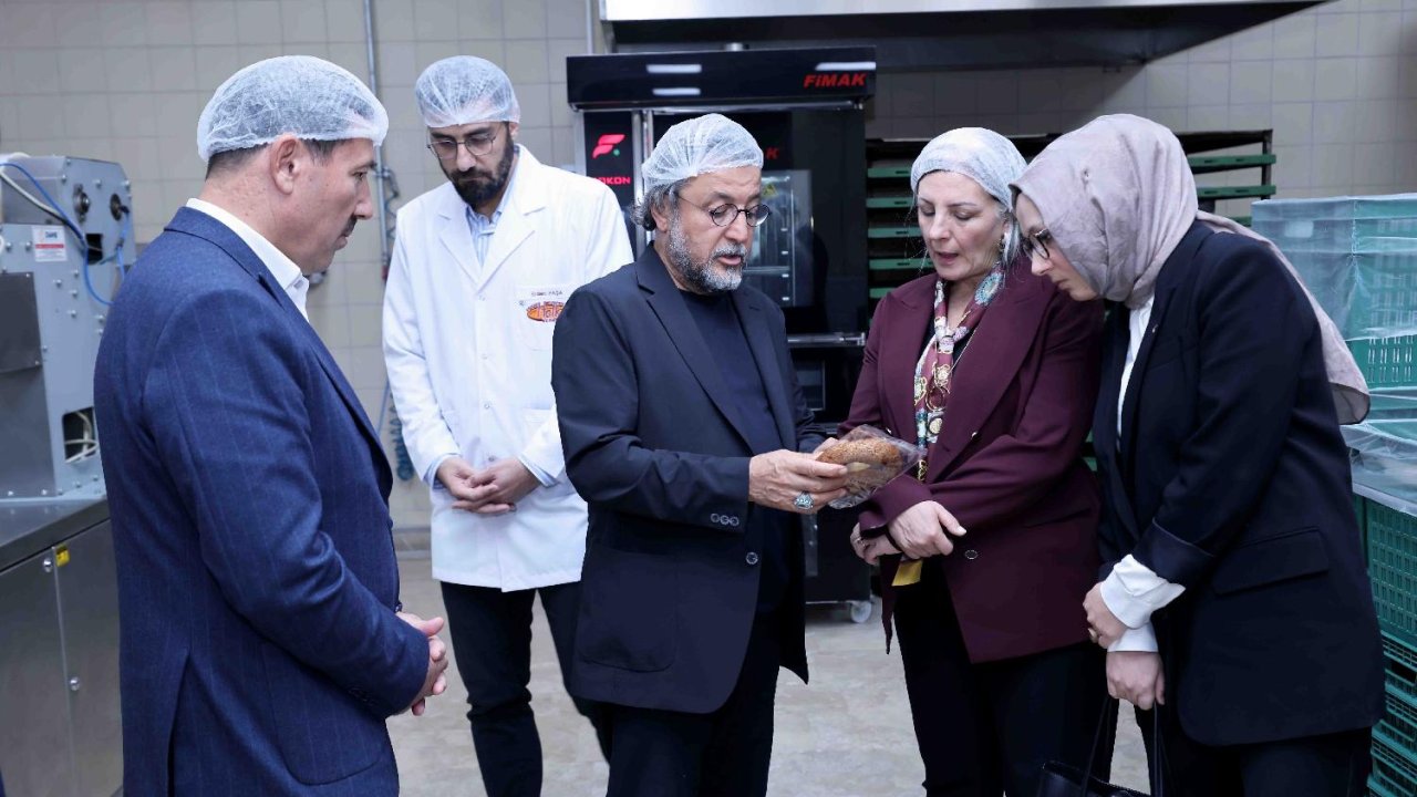 tarim-ve-gida-politikalari-kurulu-uyelerinden-karatay-halk-ekmek-fabrikasina-ziyaret-4-jpg-1500.jpg