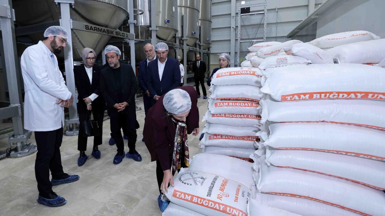 tarim-ve-gida-politikalari-kurulu-uyelerinden-karatay-halk-ekmek-fabrikasina-ziyaret-5-jpg-1500.jpg
