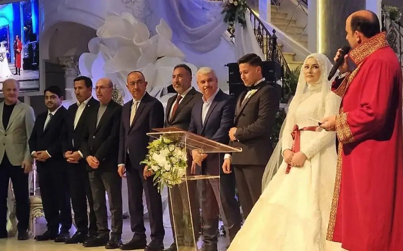 ahmet-bilgic-kizi-irem-nisayi-evlendirdi.webp