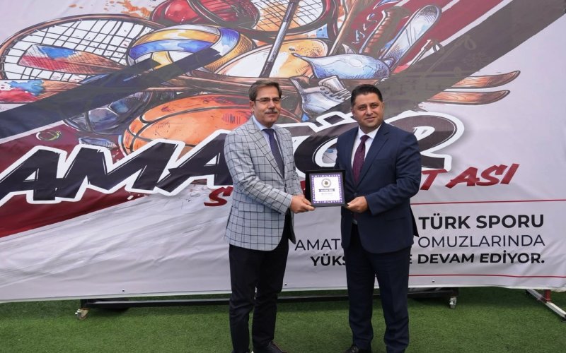 konyada-amator-spor-haftasi-buyuk-coskuyla-basladi-yilin-enleri-odullendirildi-011.jpeg