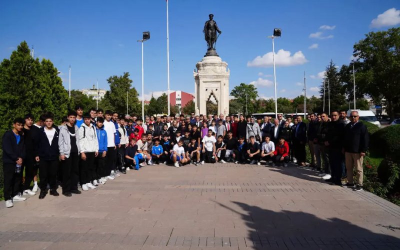 konyada-amator-spor-haftasi-buyuk-coskuyla-basladi-yilin-enleri-odullendirildi.jpeg