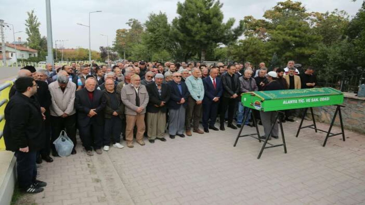 kemal-soylu-babasi-mehmet-soyluyu-kaybetti-001.jpg