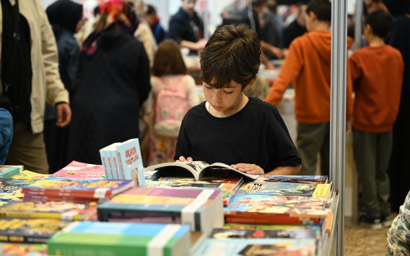 13-konya-kitap-gunleri-kapilarini-aciyor-003.jpg