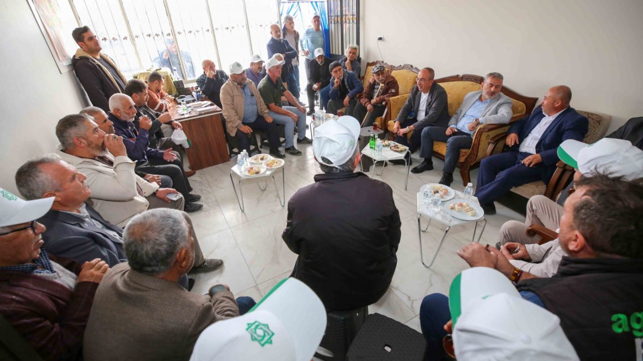 kavus-telepleri-dinledi-3.jpg