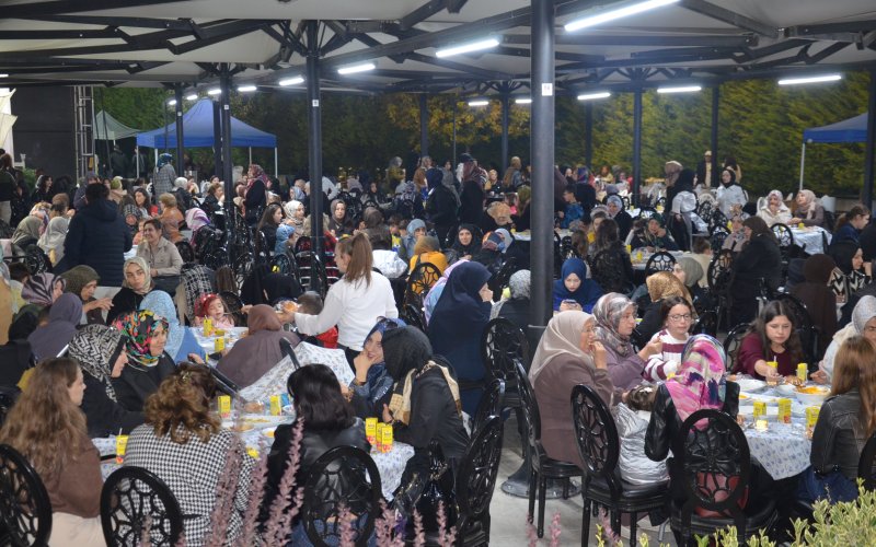 gaye-ile-cengizhana-mutluluklar-002.jpg