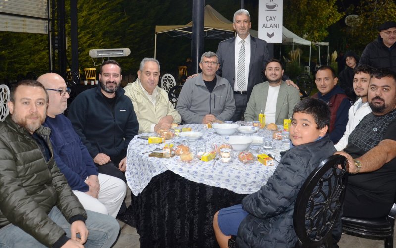 gaye-ile-cengizhana-mutluluklar-005.jpg