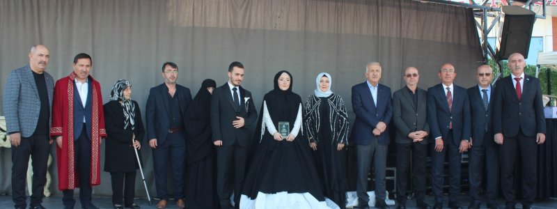 beyza-nur-ile-muhammet-emine-mutluluklar-balta-ve-kuyucu-aileleri-akraba-oldu-005.jpeg